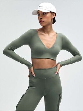Lululemon Everlux V-Neck Long-Sleeve Bra Top Light Support in Grey Eucalyptus